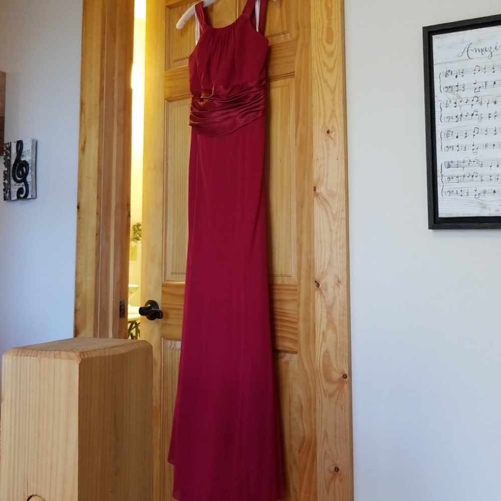 NWT gorgeous red gown